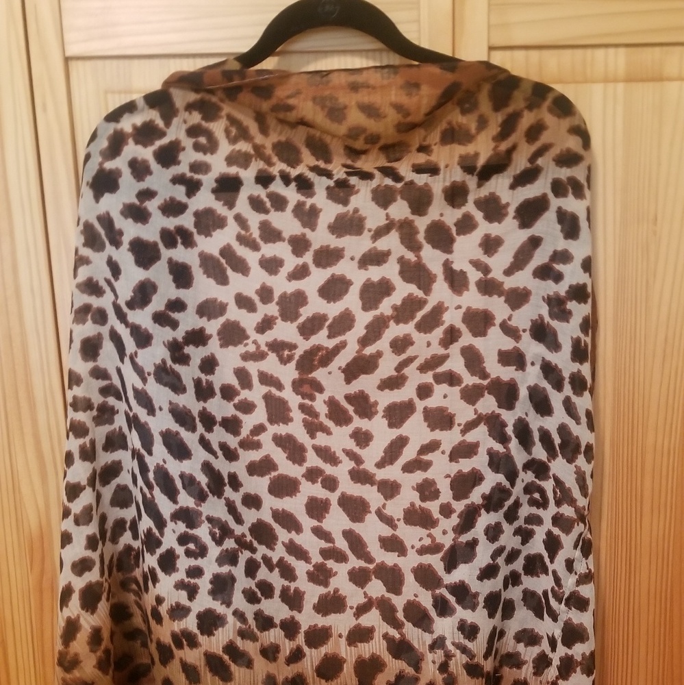 Leopard infinity scarf